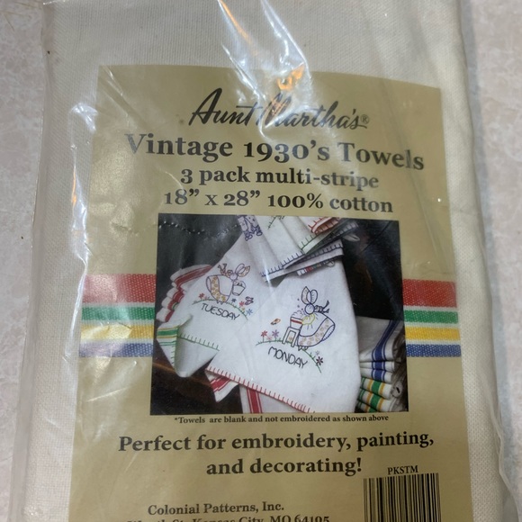 Never Opened 3 Pack Multi Stripe 18”x28” 100% Cotton Towels - Picture 2 of 3